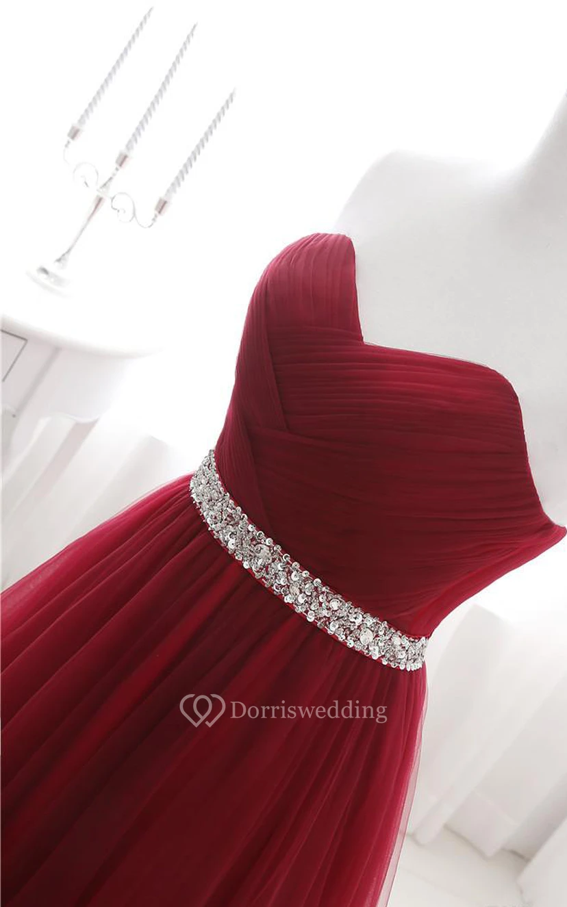 Robe de soirée romantique sans manches en tulle, longue jusqu'au sol, coupe trapèze, ornée de perles et de perles. view 3