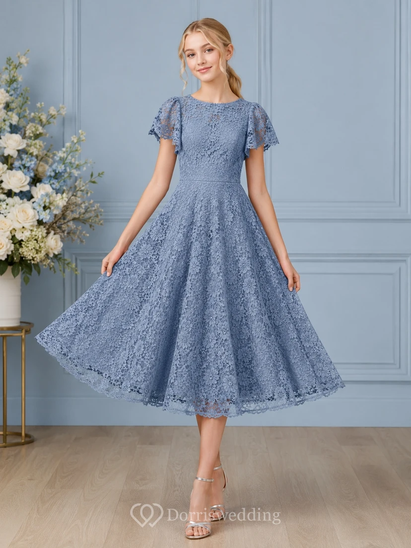 Schieferblaues Brautjungfernkleid im A-Linien-Stil mit eckigen Blütenblattärmeln und Spitze, romantisch