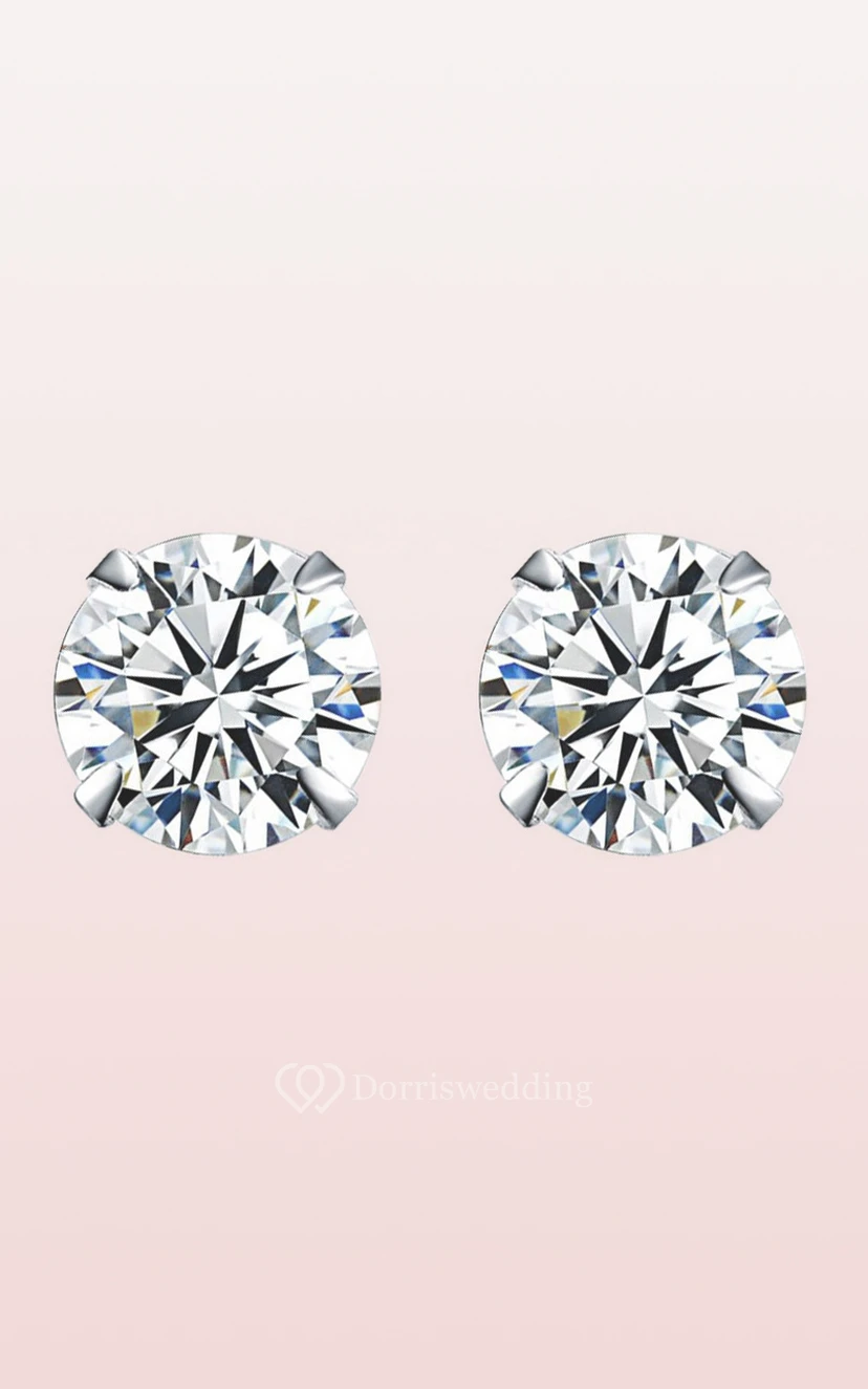Shining Four Claw Stud Earrings