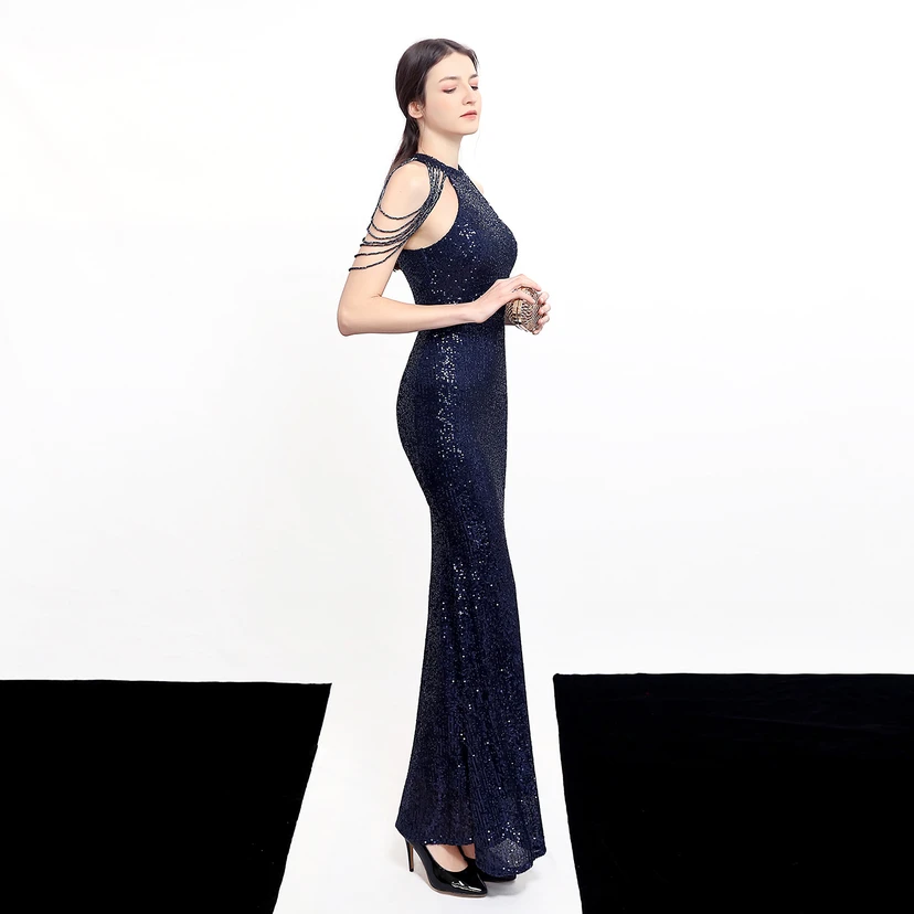 Robe de soirée élégante à col halter et sequins diamants Aura Queen, style banquet temperament view 4