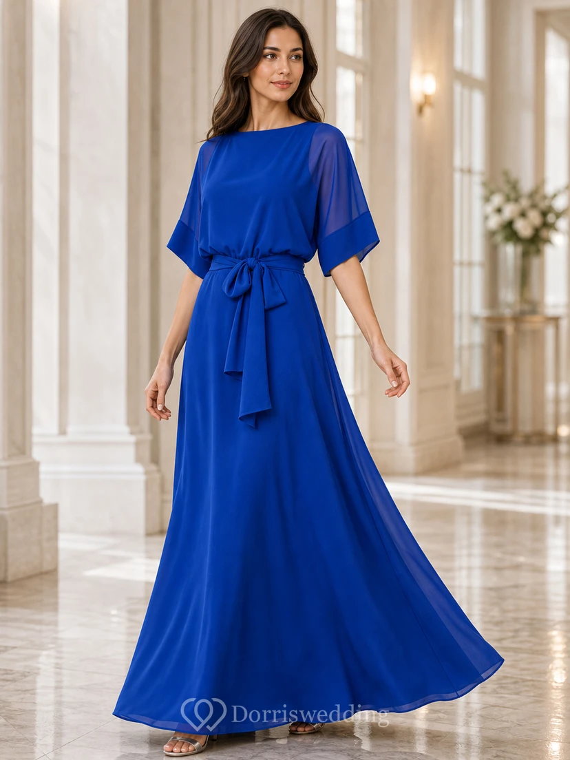 Robe longue en mousseline plissée, coupe bateau, manches courtes, évasée, avec ceinture. view 3