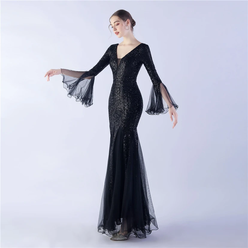 Vestido de noche con lentejuelas, bordado de malla encriptada, estilo artesanal de seda de pez y borde ondulado. view 40