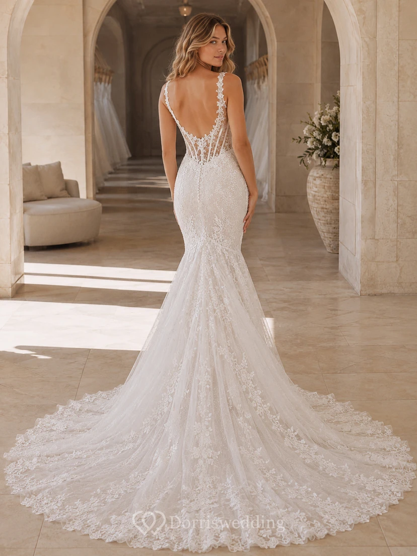 Robe de mariée sirène vintage en dentelle, décolleté en V profond, sans manches, traîne chapelle, ornée d'appliqués floraux, idéale pour une cérémonie. view 2