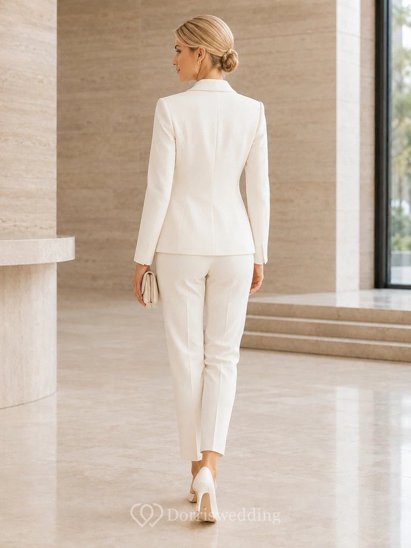 Ensemble pantalon de mariage civil à col en V minimaliste, manches longues et coupe slim, longueur cheville view 2