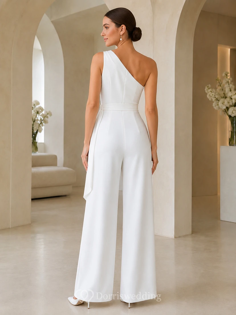 Combinaison chic asymétrique en satin à jambes larges et fronces, à une épaule, pour mariage civil view 2