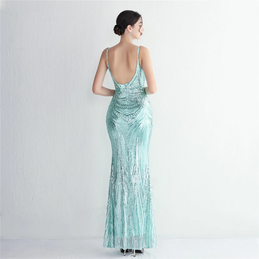 Vestido largo de noche con lentejuelas y tirantes de flores, ajustado, elegante y de estilo sofisticado. view 37