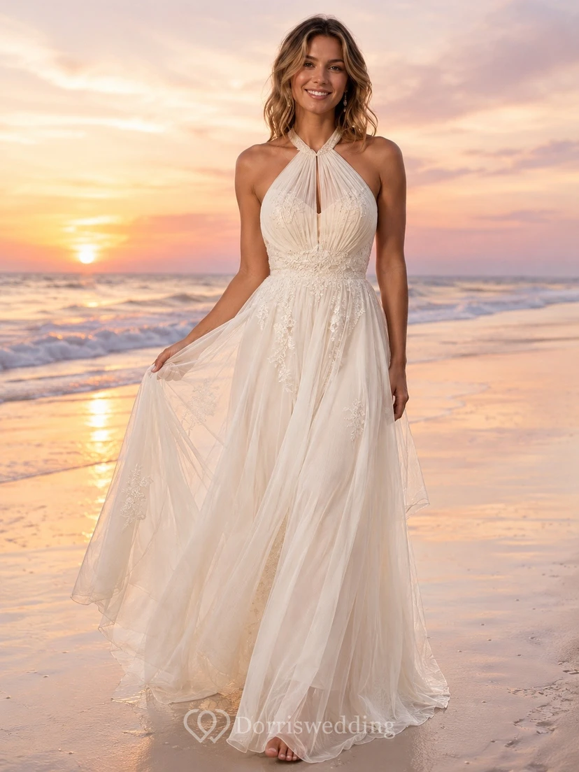 Vestido de novia largo de tul con escote halter y corte en A para fugarse a la playa