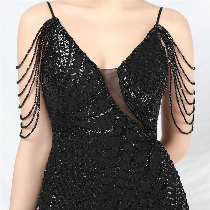 Robe de soirée ultra-résistante à rayures perlées et sequins view 17
