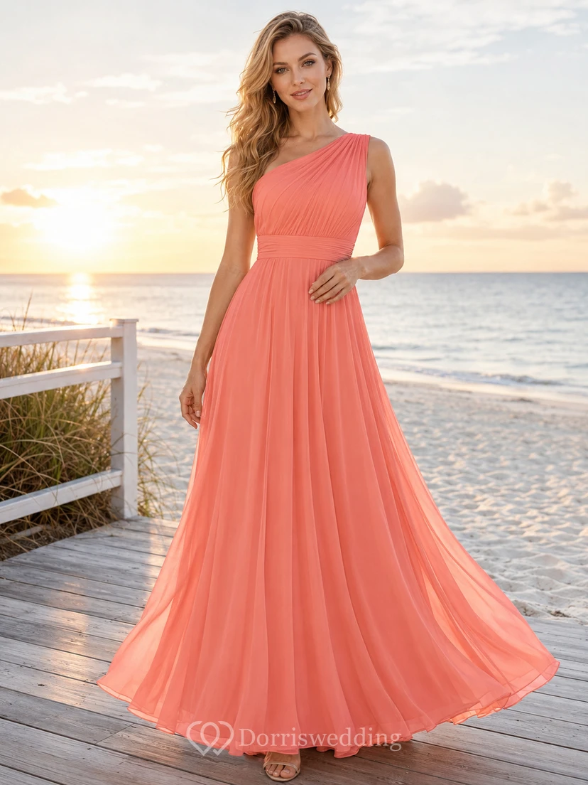 Robe longue de plage plissée asymétrique en mousseline corail à une épaule