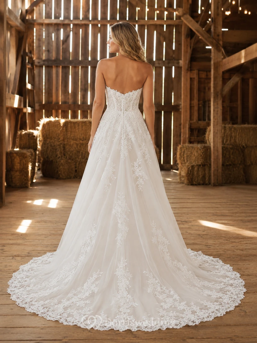 Boho-Hochzeitskleid aus Spitze, A-Linie, trägerlos, mit Schleppe und tiefem V-Ausschnitt am Rücken view 2