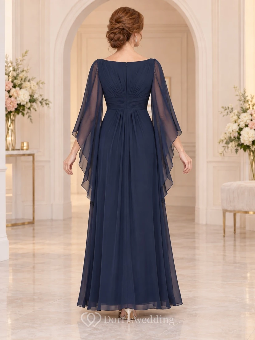 Vestido de novia azul marino de corte imperio, largo hasta el suelo, de gasa sencilla, con mangas tipo capa y broche. view 2