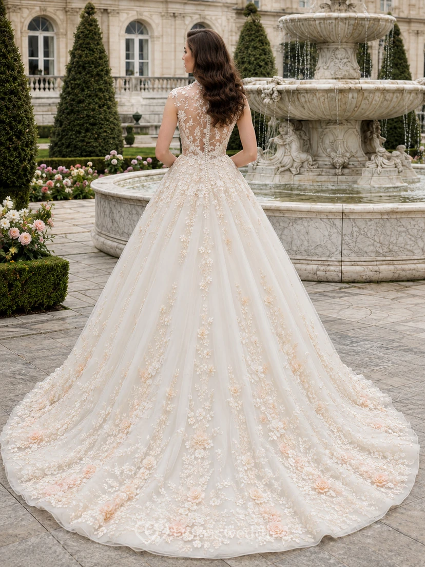 Vestido de novia de gala con mangas cortas y apliques florales view 2