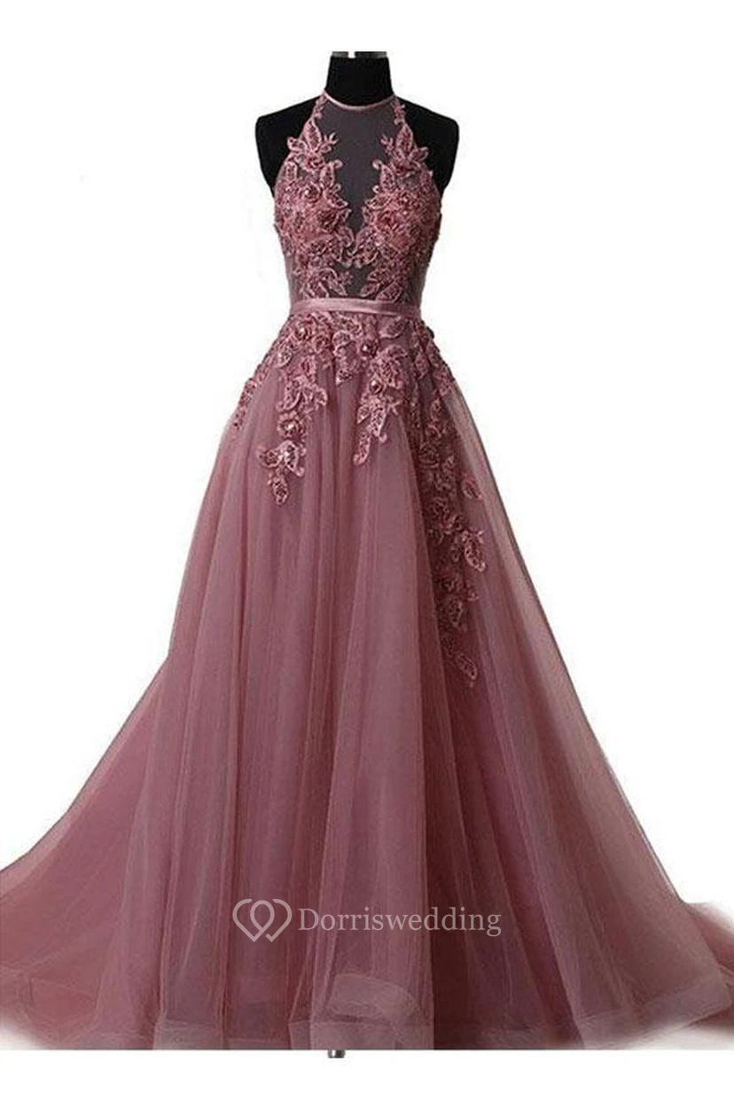 Robe trapèze en dentelle et tulle, col montant, sans manches, dos corset lacé