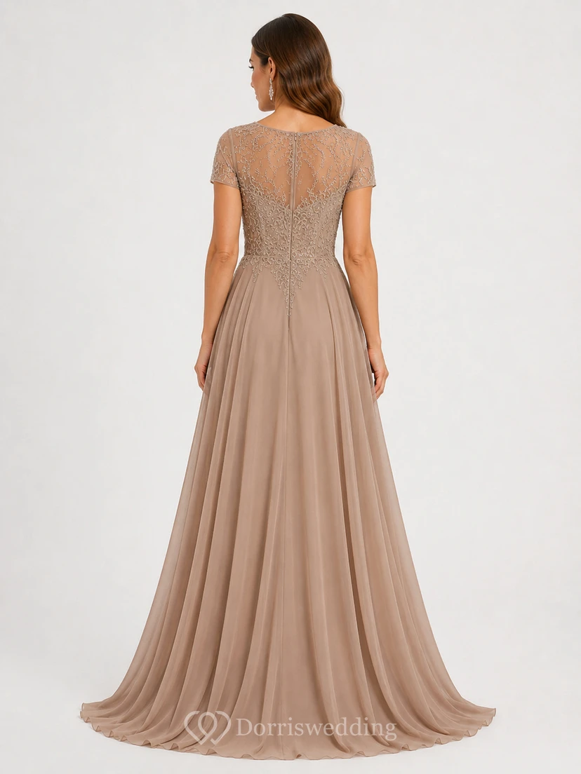 Vestido de encaje de corte A para la madre de la novia con detalles de joyas, manga corta y pliegues de encaje, largo hasta el suelo. view 2