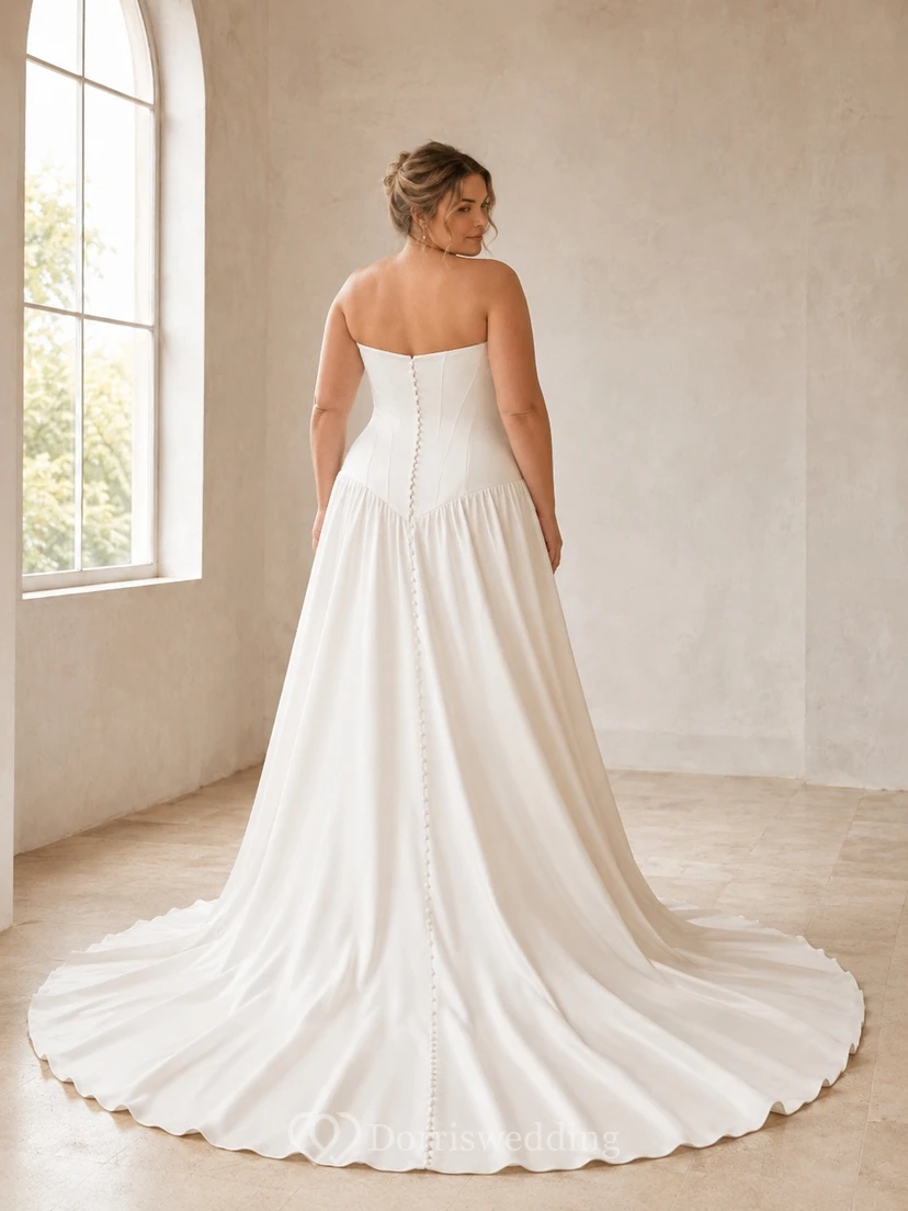 Vestido de novia sencillo y formal de talla grande con escote corazón, sin mangas y corte en A. view 2