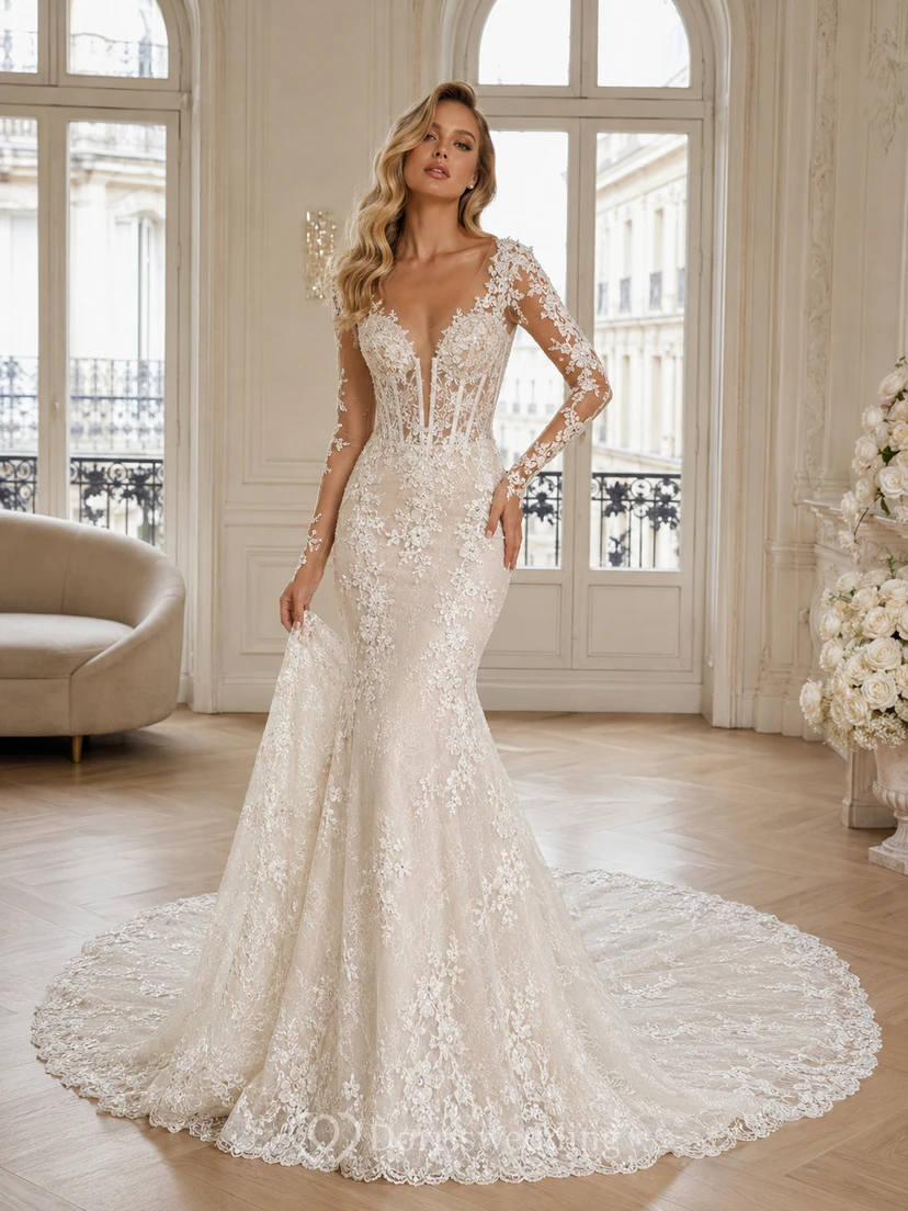 Robe de mariée asymétrique sirène en dentelle à manches longues illusion et décolleté en V plongeant cathédrale