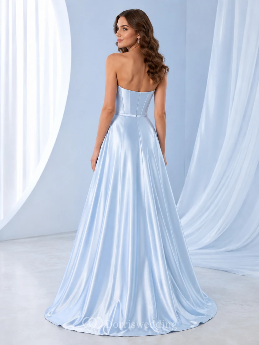 Himmelblaues, trägerloses, herzförmiges, drapiertes Satin-A-Linien-Kleid mit Schleppe und Schlitz view 2