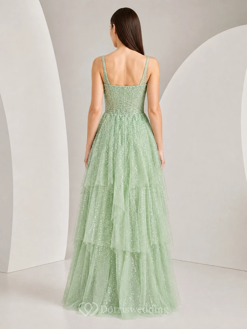 Robe de bal longue fendue en tulle pailleté menthe à fines bretelles et à volants, coupe trapèze, de luxe. view 2