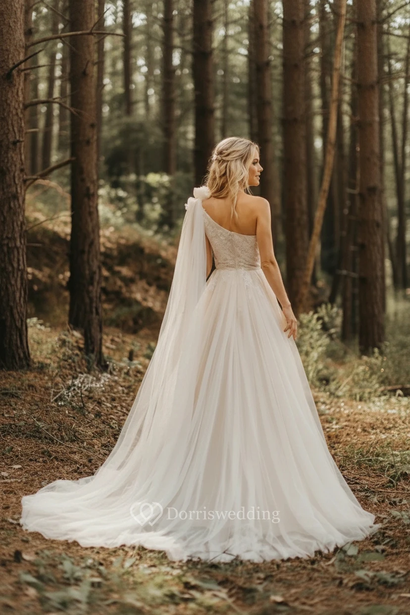 Meerjungfrauen-Hochzeitskleid aus Tüll und Spitze mit einer Schulter, Schleife view 2