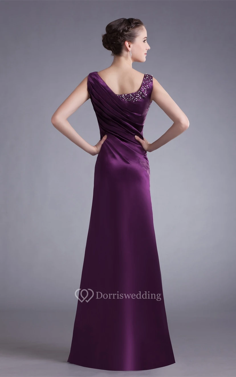 Robe longue sans manches en satin avec effet stress view 9