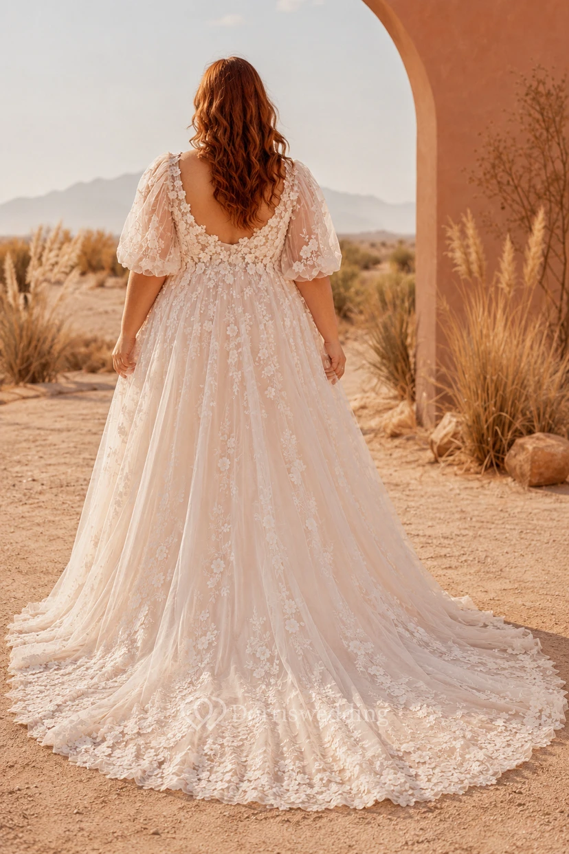 Plus Size Elfenbeinfarbenes Brautkleid mit eckigem Ausschnitt, Puffärmeln und Spitze in A-Linie view 2