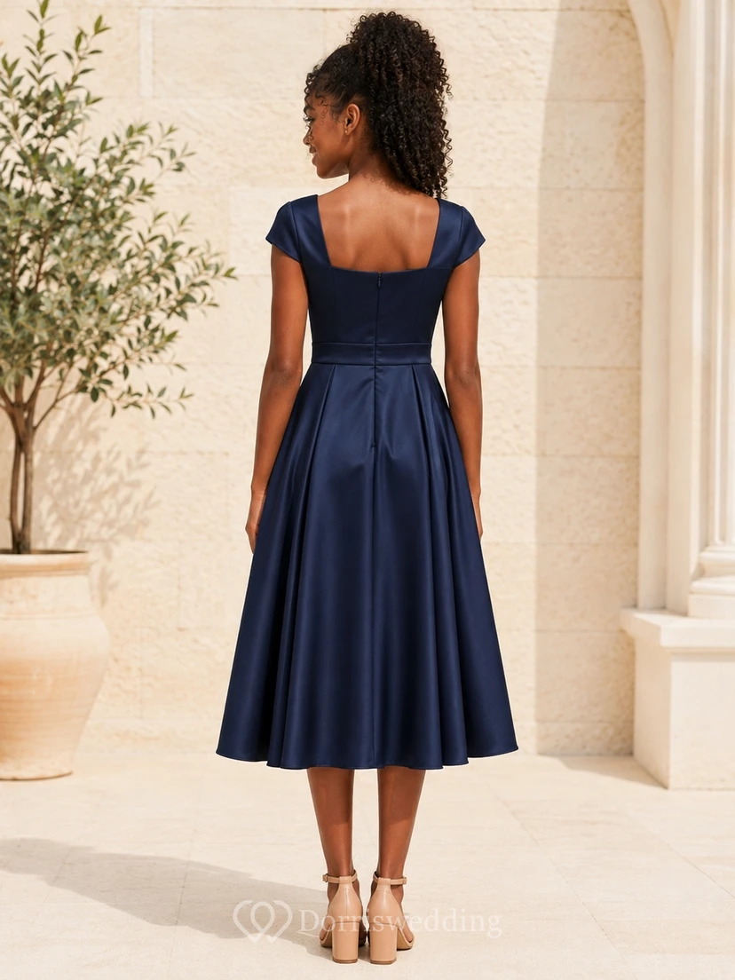 Dunkelblaues Brautjungfernkleid für junge Damen, A-Linie, eckig, kurze Flügelärmel, Teelänge, schlicht, aus Satin view 2