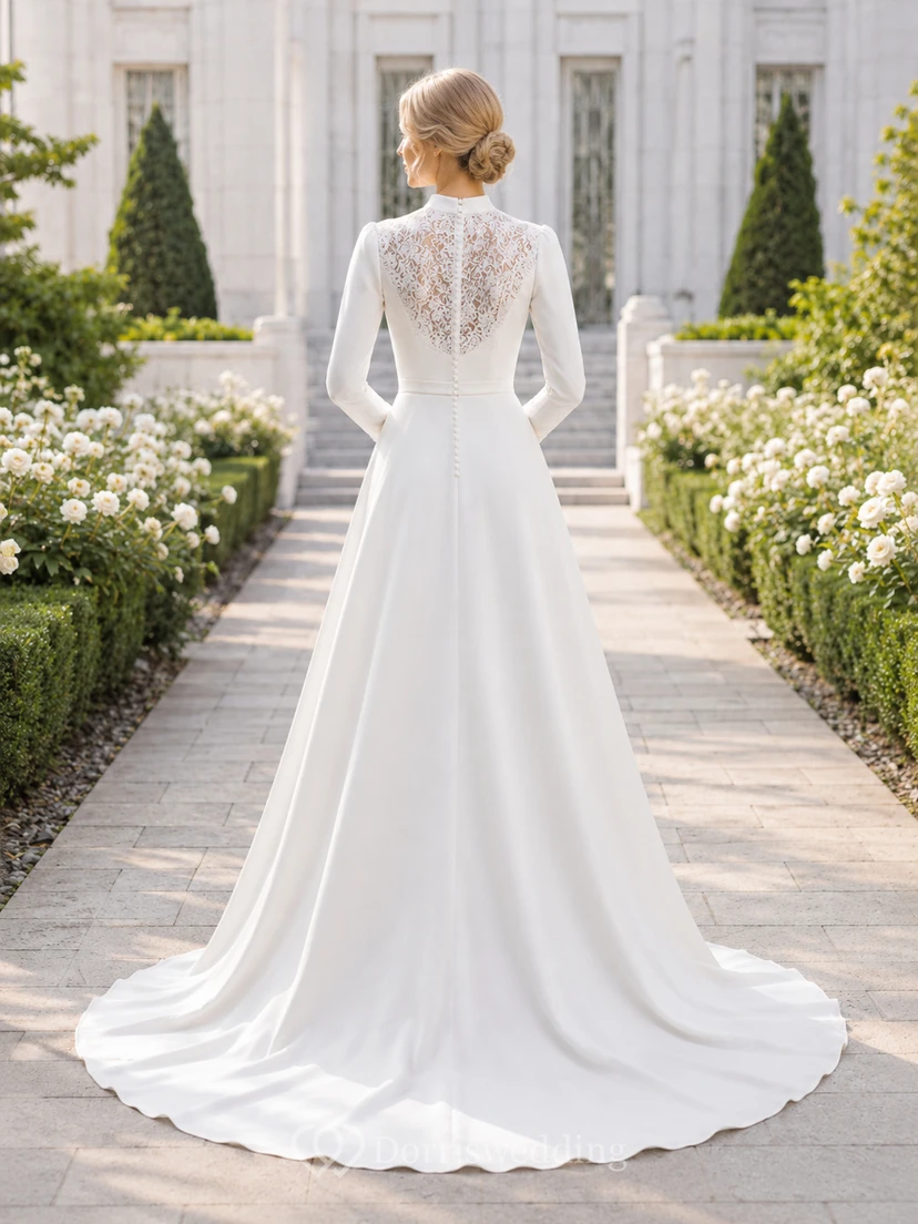 Vestido de novia modesto de cuello alto y manga larga estilo Temple Garden view 2