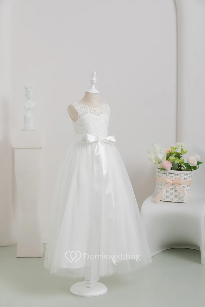 First Communion White Lace Tulle Flowergirl Dress with Bow view 4