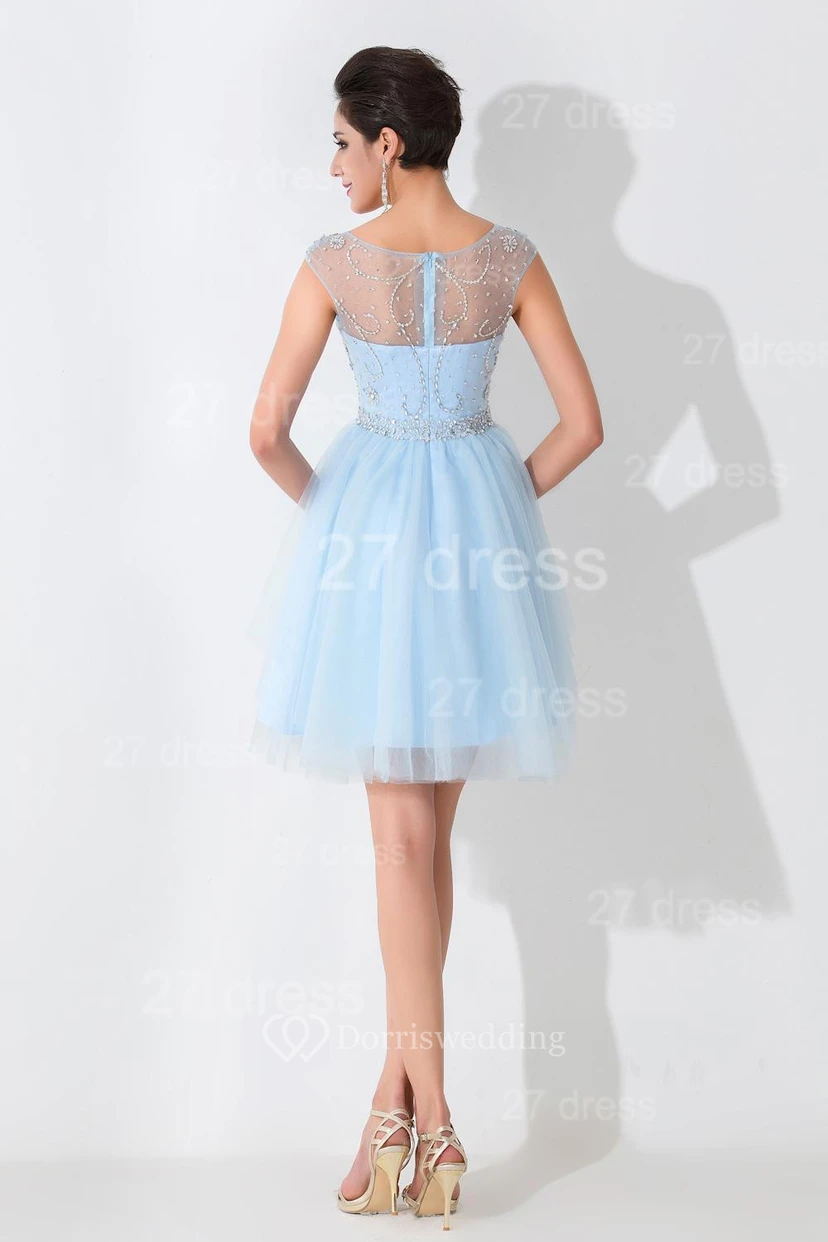 Robe de cocktail courte sans manches à effet illusion glamour ornée de cristaux view 4