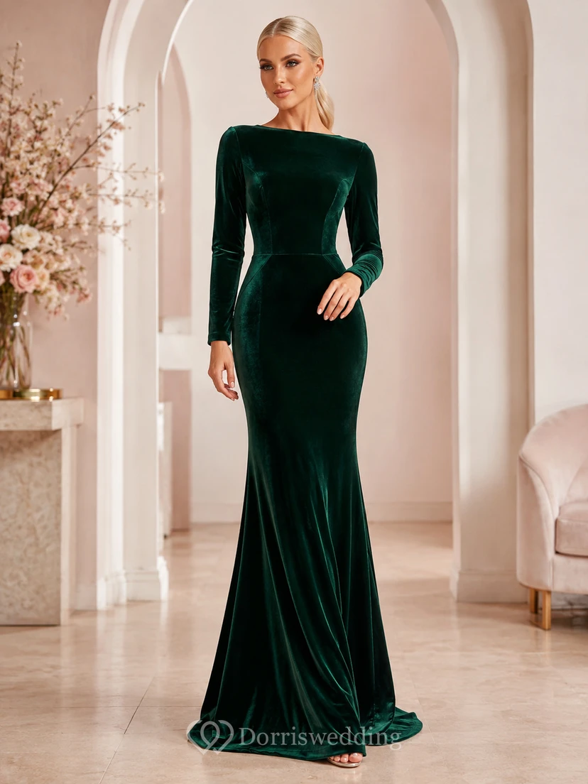 Vestido de noche formal de terciopelo verde oscuro, manga larga, corte sirena, cola larga, estilo barco, con escote barco.