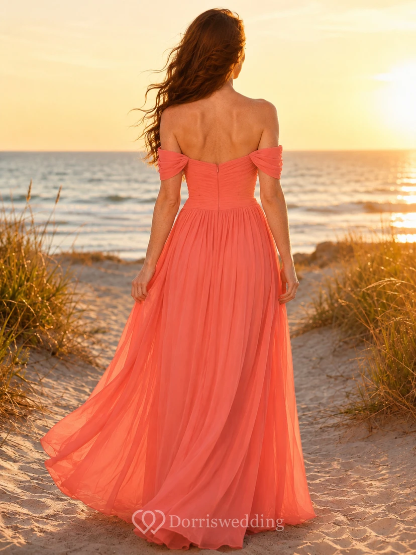 Robe de plage formelle en mousseline corail à épaules dénudées et décolleté cœur view 2