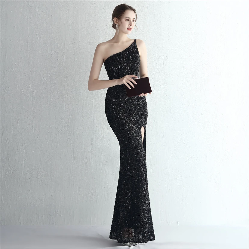 Handgefertigter Paillettenrock mit One-Shoulder-Schnitt, elegant für festliche Anlässe und Galas, mit Schlitz und Meerjungfrauenschnitt. view 24