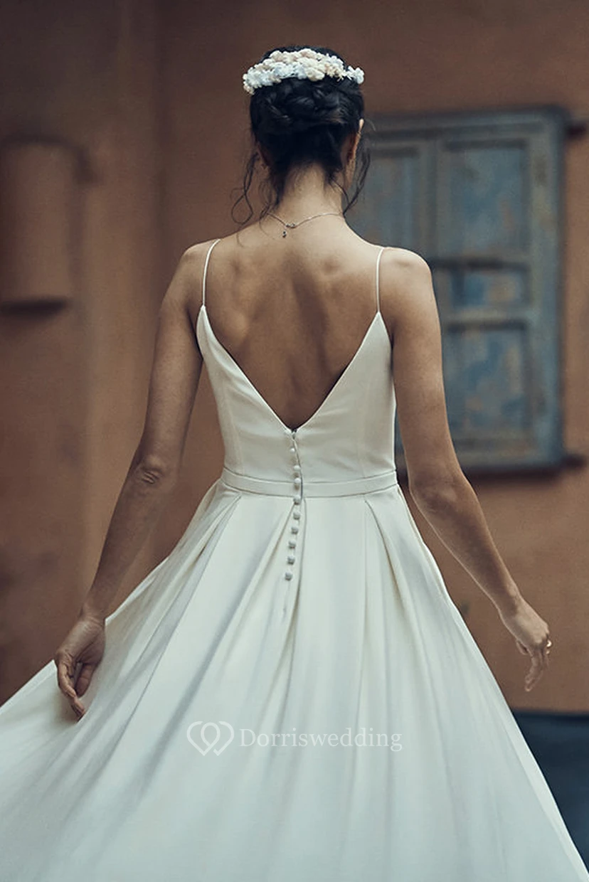 Vestido de novia sexy de gasa con tirantes finos, cremallera y escote en V profundo en la espalda, con bolsillo. view 5