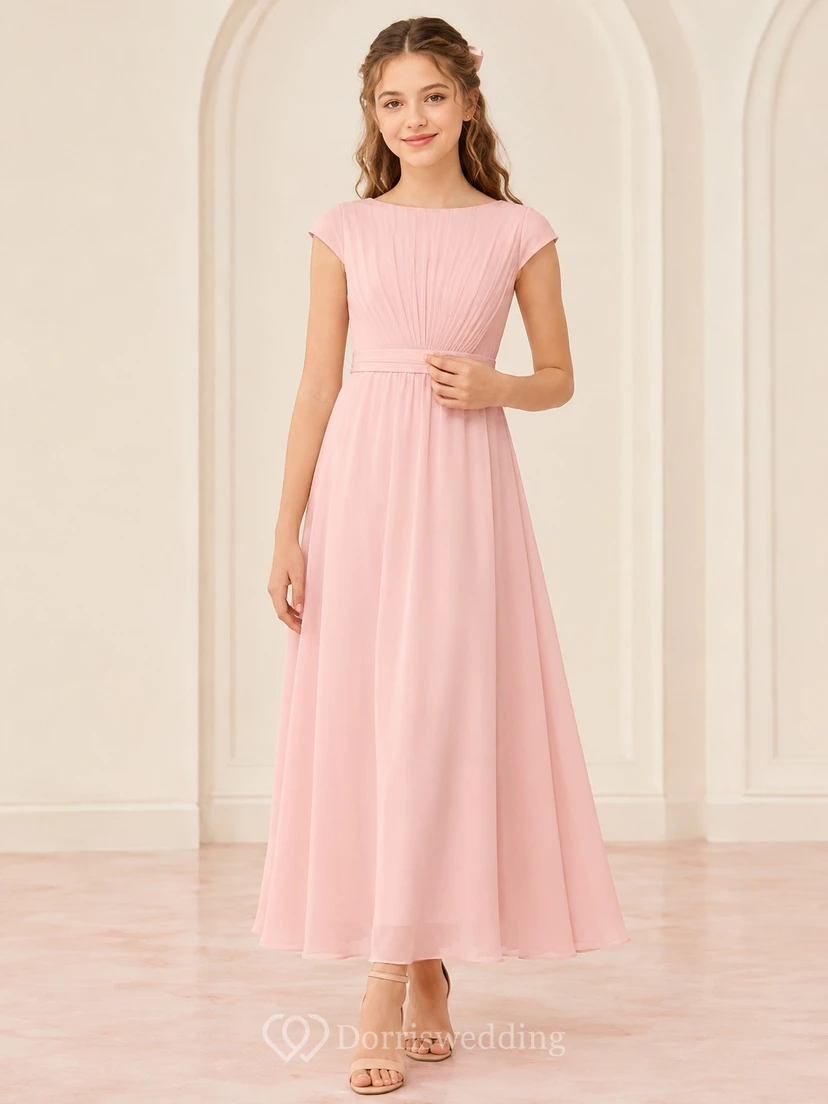 Elegantes, perlenrosafarbenes Brautjungfernkleid in A-Linie mit juwelenbesetzten, kurzen Ärmeln und knielangem Chiffonrock.