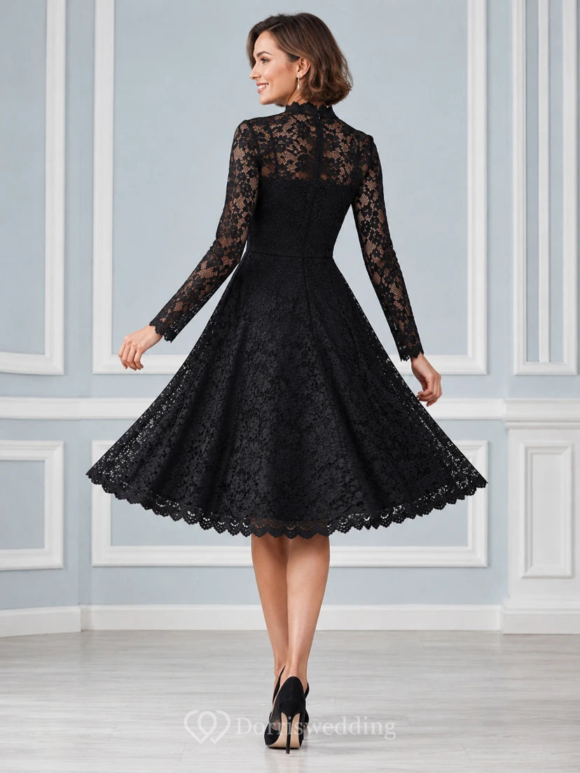 Schwarzes Vintage-Cocktailkleid in A-Linie mit hohem Kragen, Illusion-Spitze und langen Ärmeln view 2