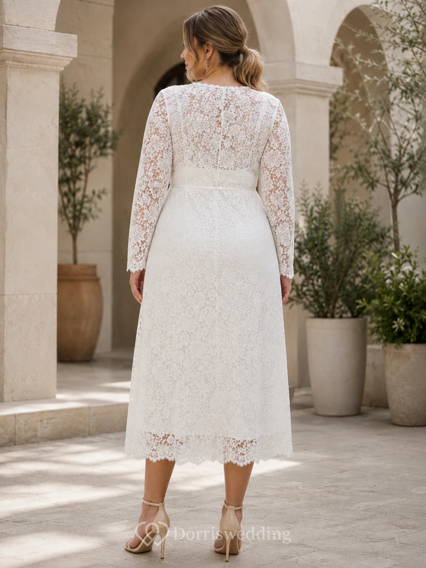 Robe de mariée romantique grande taille, col en V, dentelle illusion, manches longues, longueur cheville, style romantique view 2
