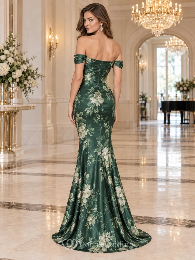 Vestido de fiesta largo de satén con estampado floral verde oscuro, hombros descubiertos, manga corta y corte sirena. view 2