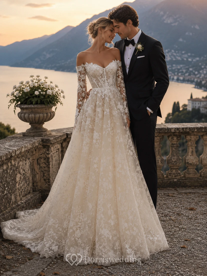 Vestido de novia de encaje color champán con escote Bardot, corte en A y mangas largas. view 3