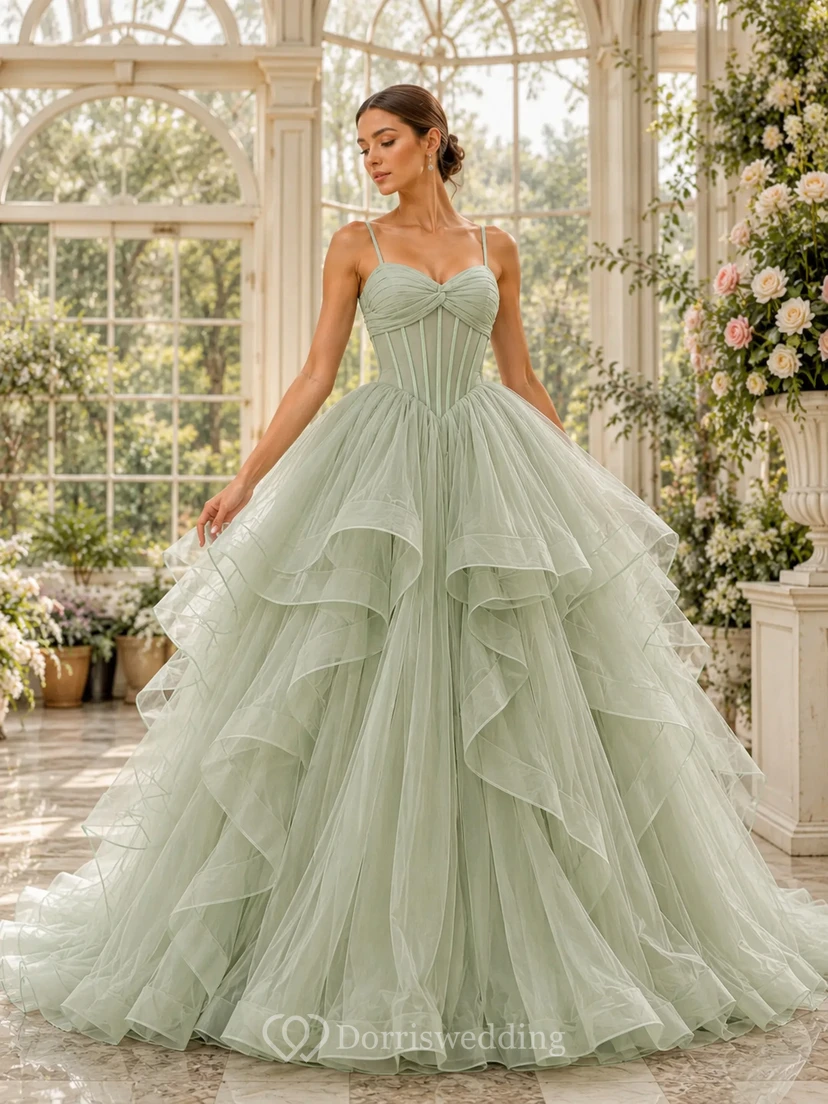 Tüll-Abendkleid in zartem Rosa, Spaghettiträger, bodenlanges Ballkleid mit Herzausschnitt, Stufen und Rüschen view 3