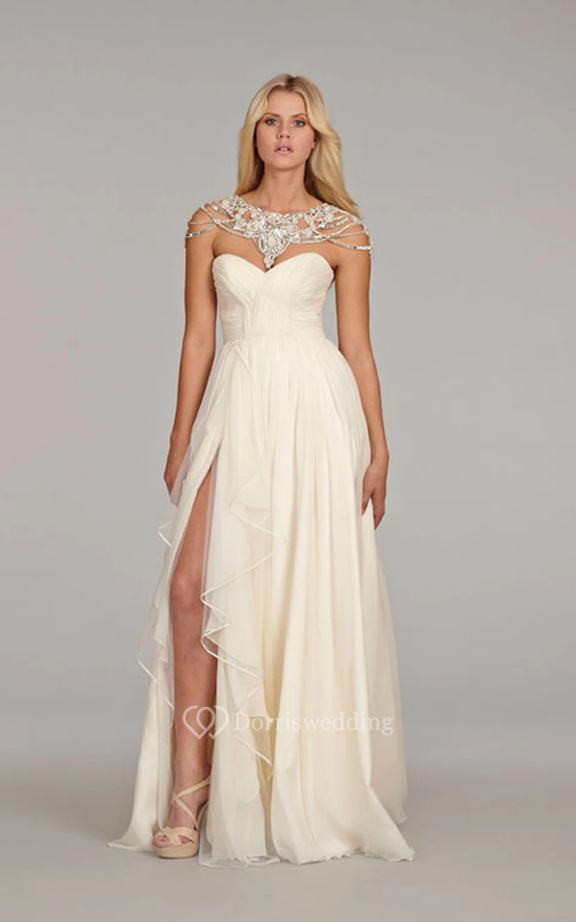 Bezauberndes langes Abendkleid mit herzförmigem Ausschnitt, gerafftem Oberteil und fließenden Rüschen. view 5