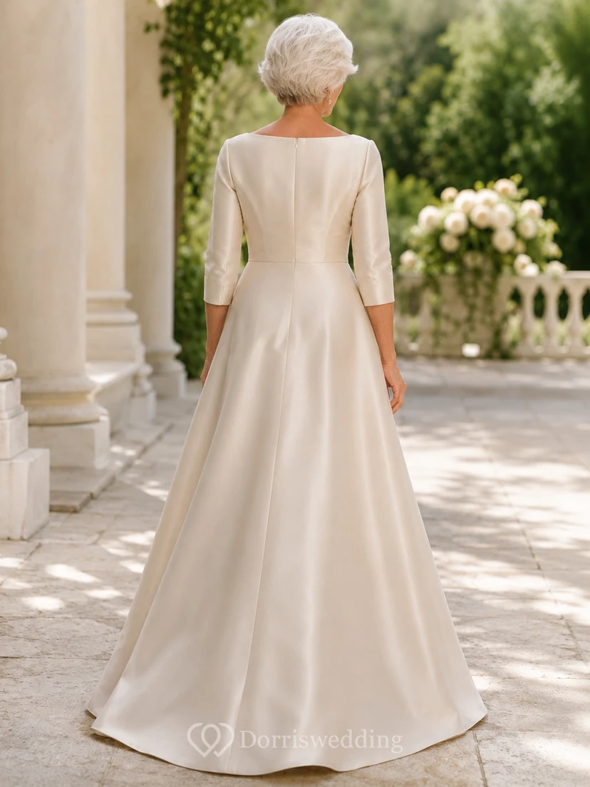Robe de mariée élégante en satin, coupe trapèze, manches trois-quarts, manches bateau, longueur au sol, pour les mariées plus âgées view 2