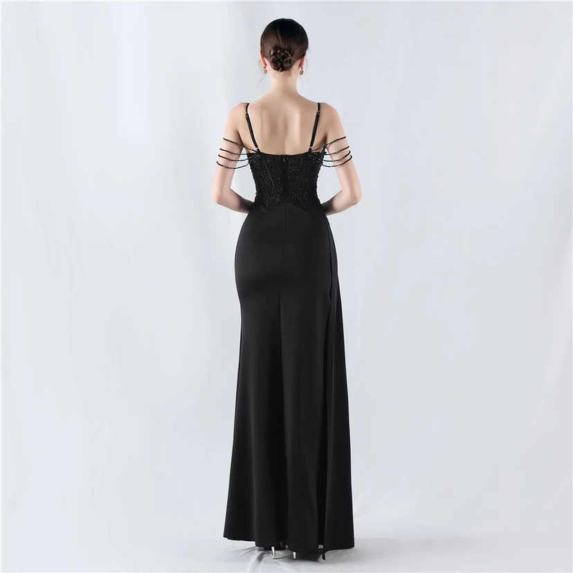 Schweres, mit Diamanten und Blumen besetztes, tailliertes Abendkleid aus Satin mit Fischgrätmuster und Perlenbesatz für Jahrestreffen und Hochzeiten view 36