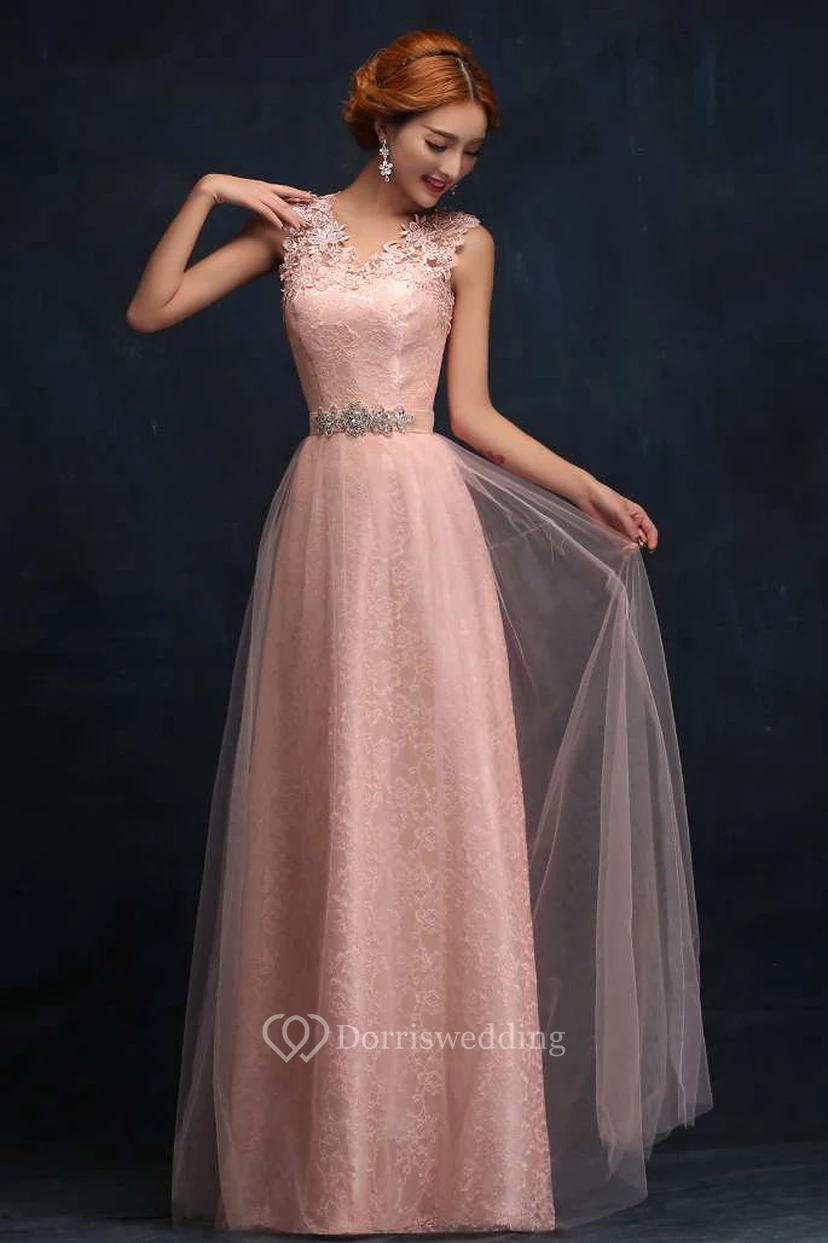 Robe longue en tulle trapèze à bretelles en dentelle et ceinture perlée