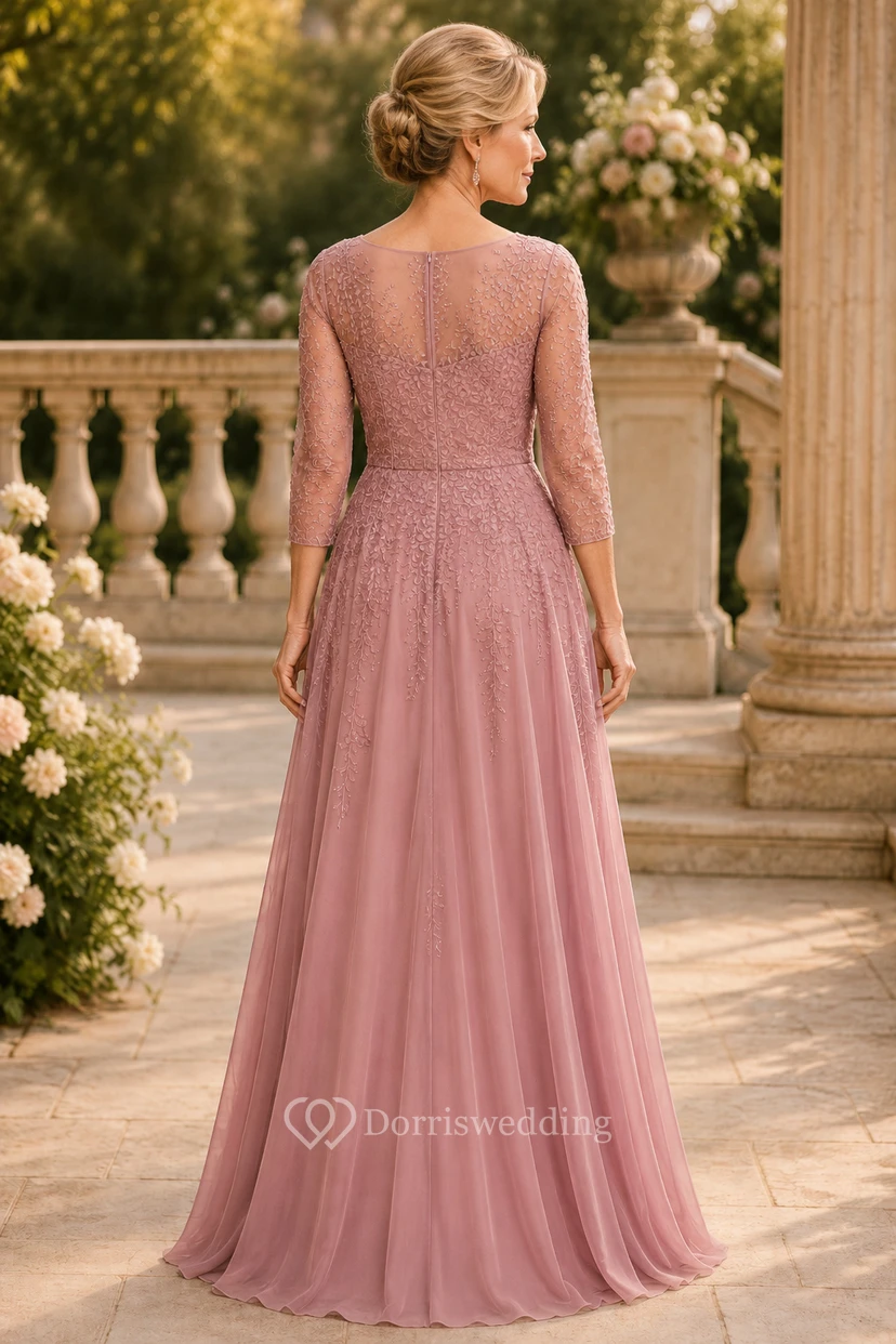 Robe de mère en mousseline rose poudré, coupe trapèze, corsage en dentelle view 2