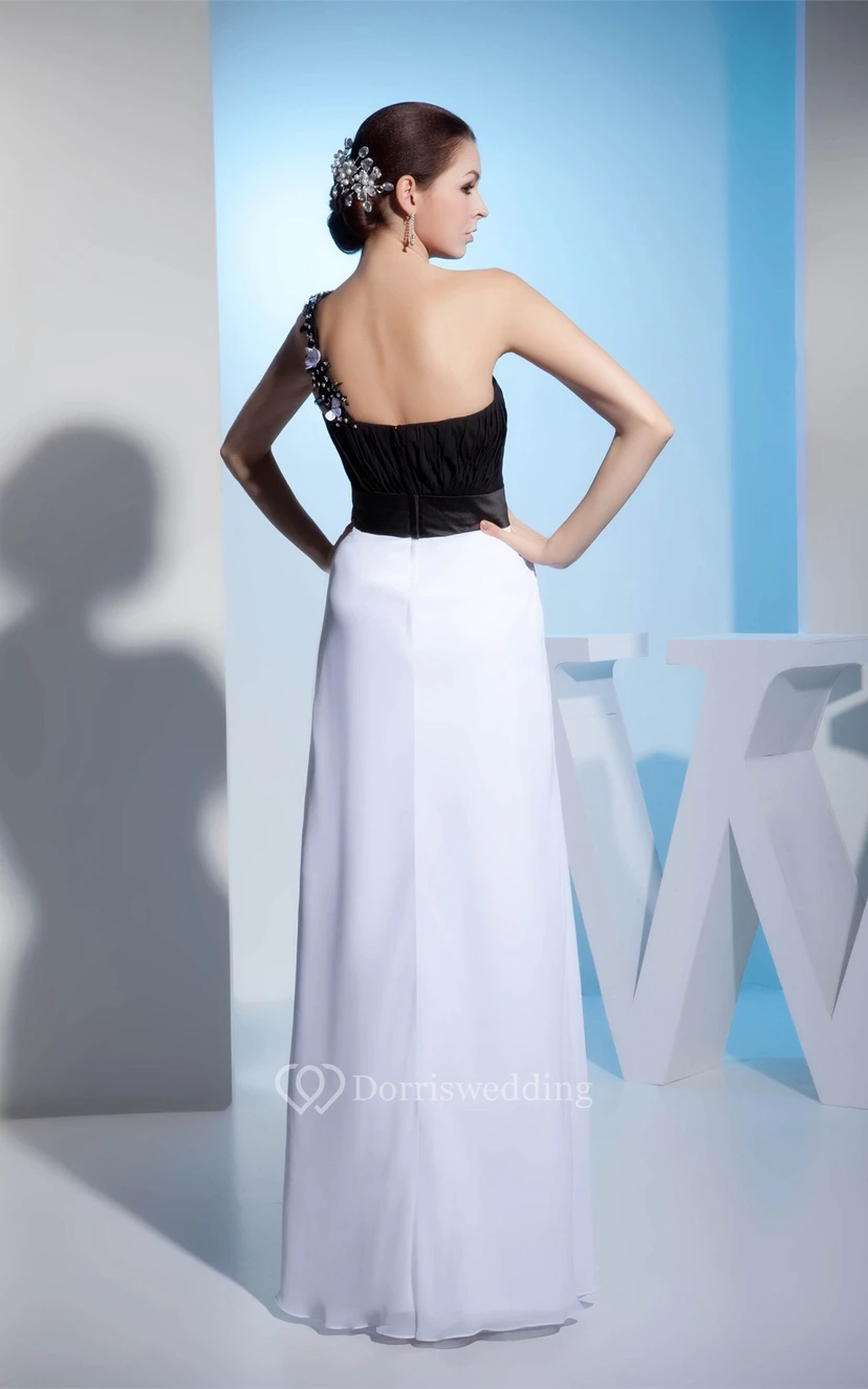 Black-And-White Floor-Length One-Shoulder Appliqued Waist and Dress With Ruching view 8