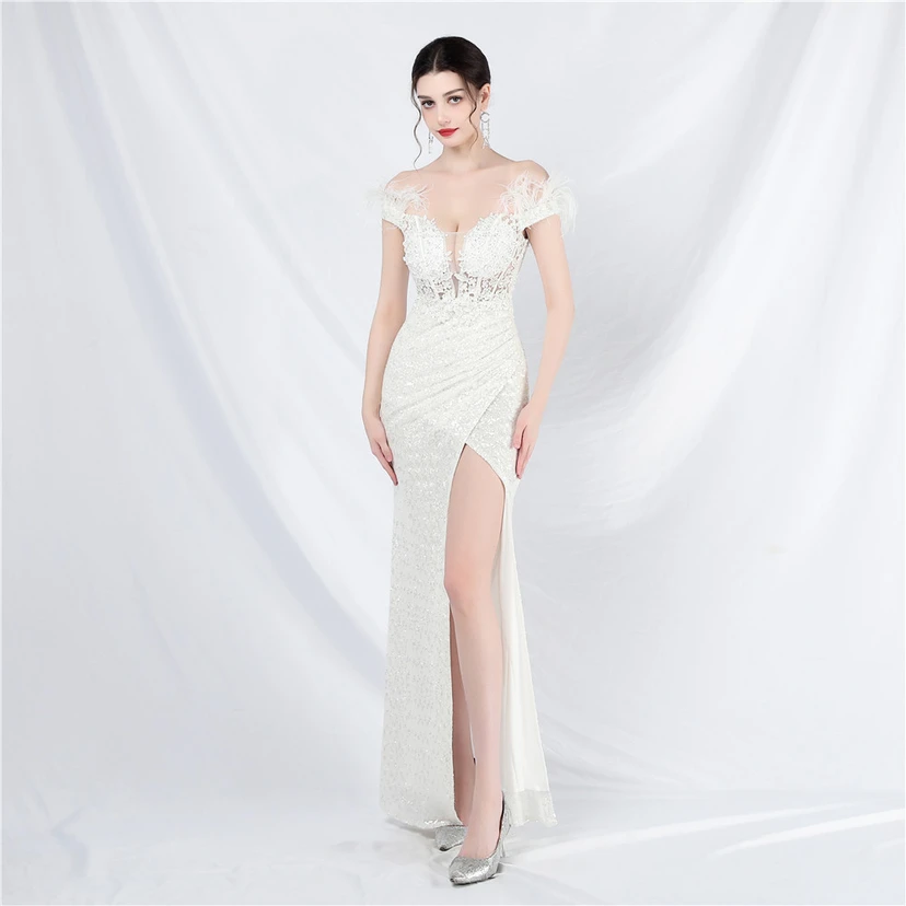 Vestido de noche de alta gama con chaleco de encaje de pelo de avestruz y diamantes, cintura de espina de pescado. view 21