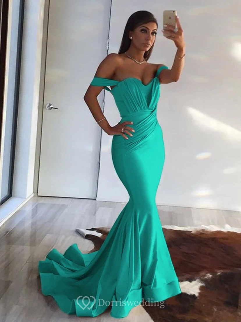 Sexy Mermaid Off-the-shoulder Sheath Champagne Ruched Evening Prom Dress view 9