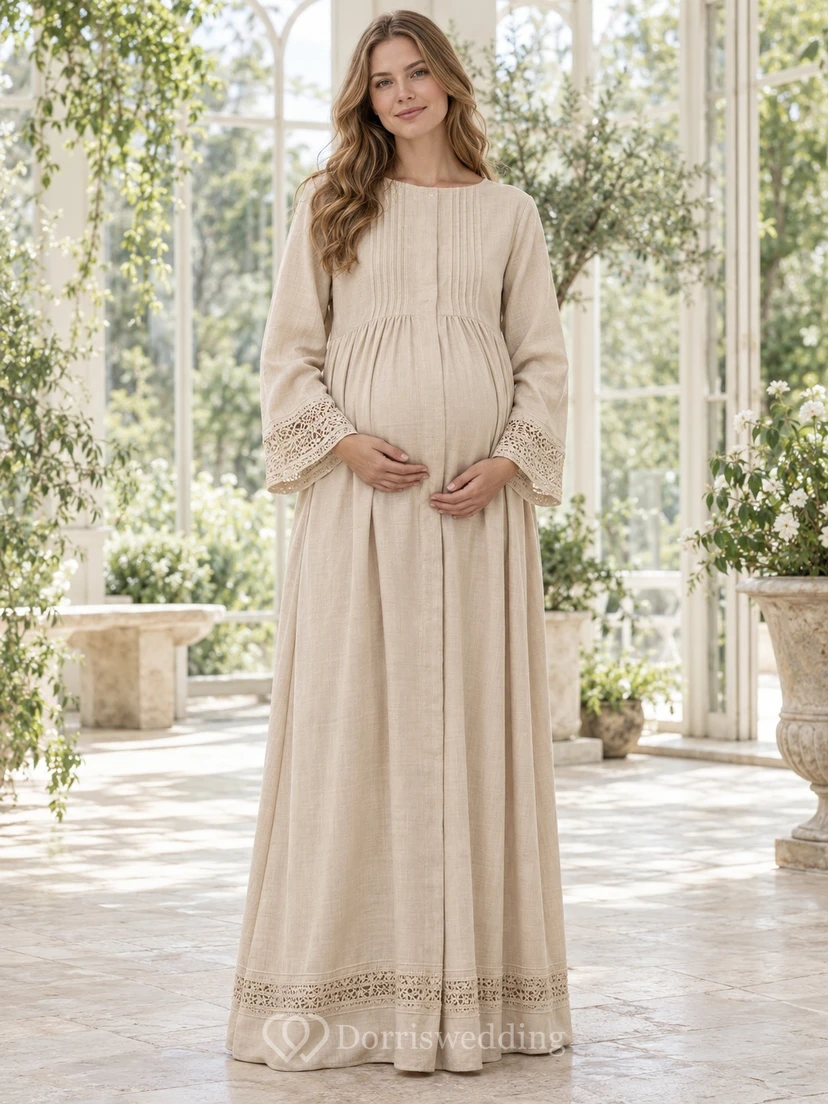 Robe abaya de maternité modeste à manches longues, couleur crème, plissée et ornée de dentelle.