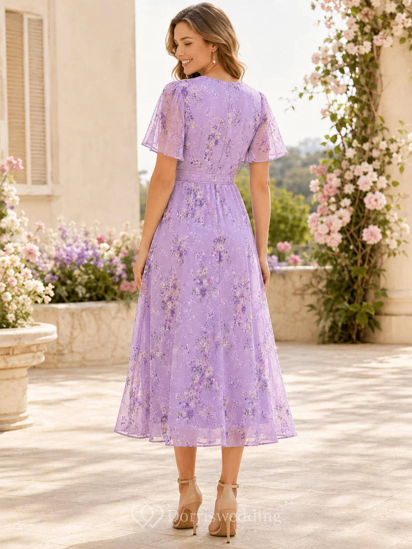 Lavendelfarbenes Chiffon-Kleid mit Blumenmuster, V-Ausschnitt, flatternden Ärmeln und A-Linien-Schnitt (Bayram-Stil) view 2