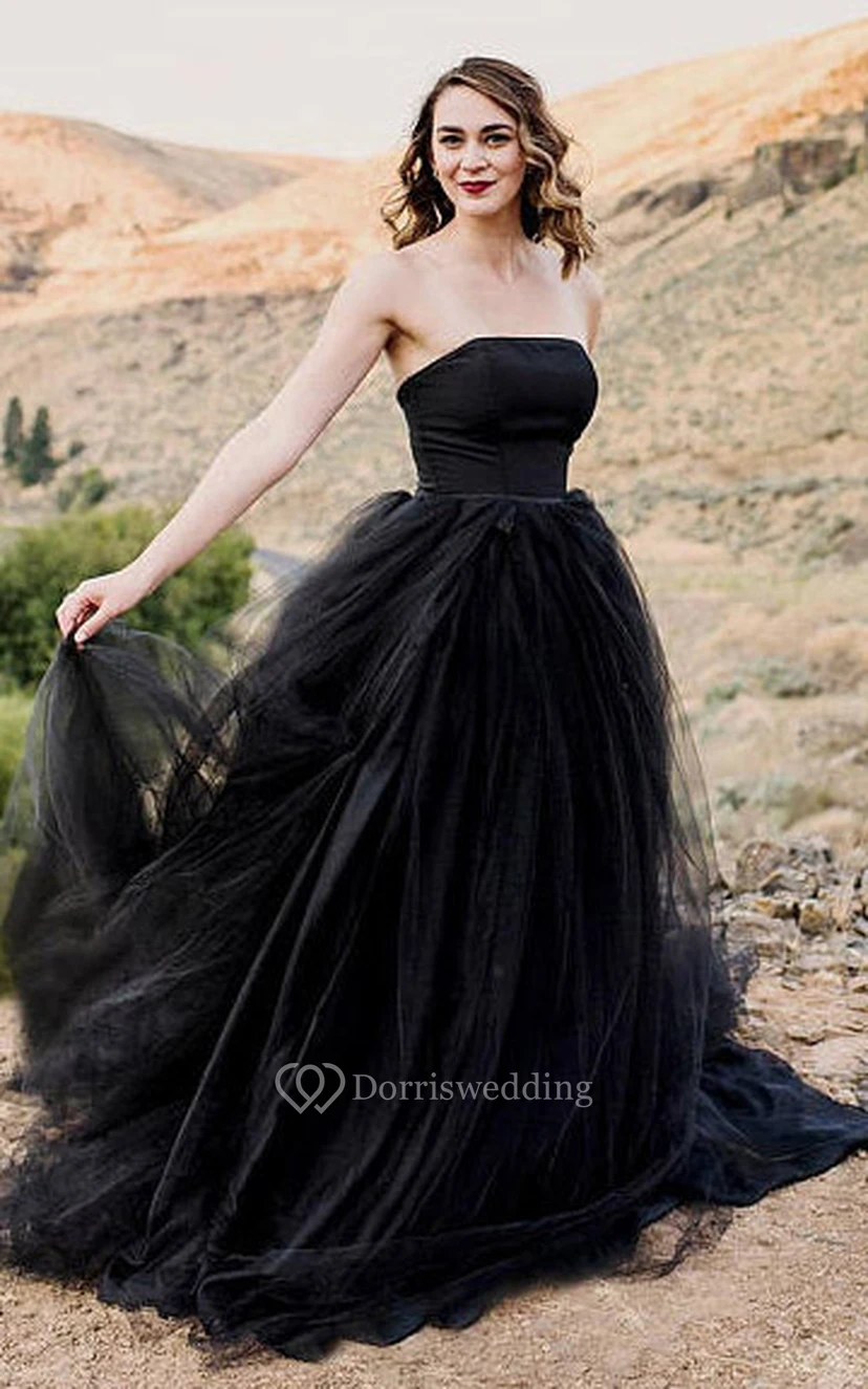 Robe bustier noire en tulle gothique simple avec traîne courte view 3